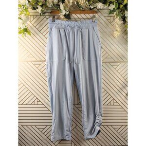 Lululemon Beyond the Studio Crop Blue Linen Lined Casual Women's 6 NICE